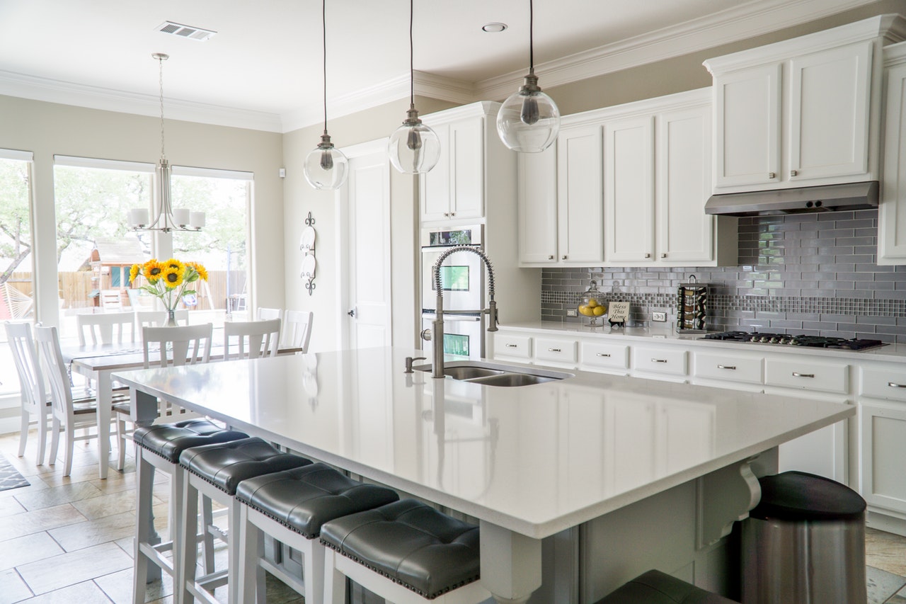 How to Bling Out and Upgrade Your Kitchen on a Tight Budget