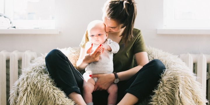 Start a Mommy Blog in Your Spare Time by Following These Tips